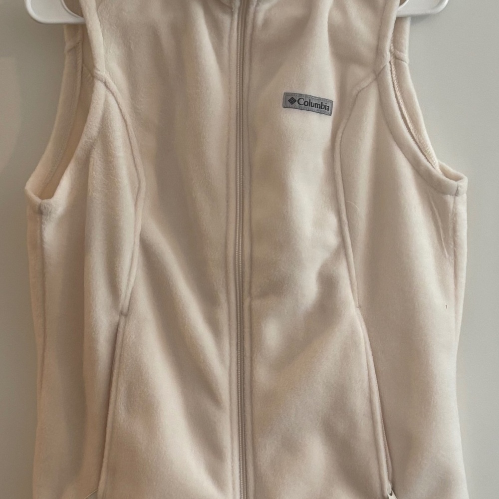 Women’s Columbia vest